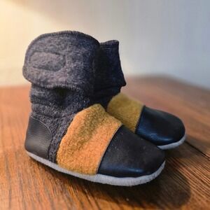 Nooks 100% felted lambswool booties rugged leather sole toddler 8.5 ( 2-3yrs)